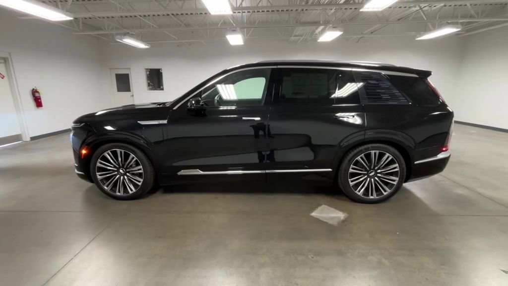 New 2026 Cadillac Vistiq Premium Luxury image 47