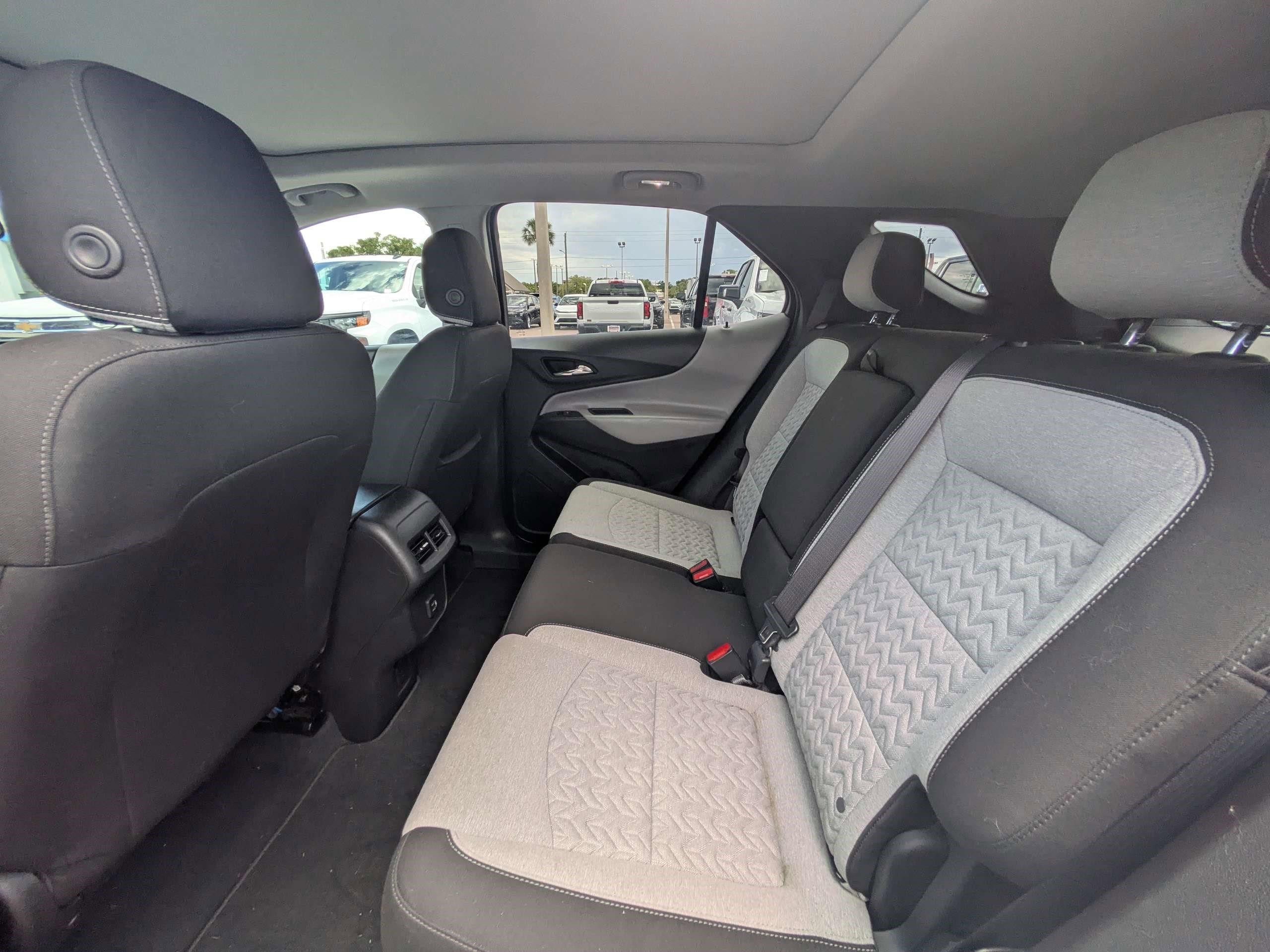 Used 2022 Chevrolet Equinox LT FWD image 12