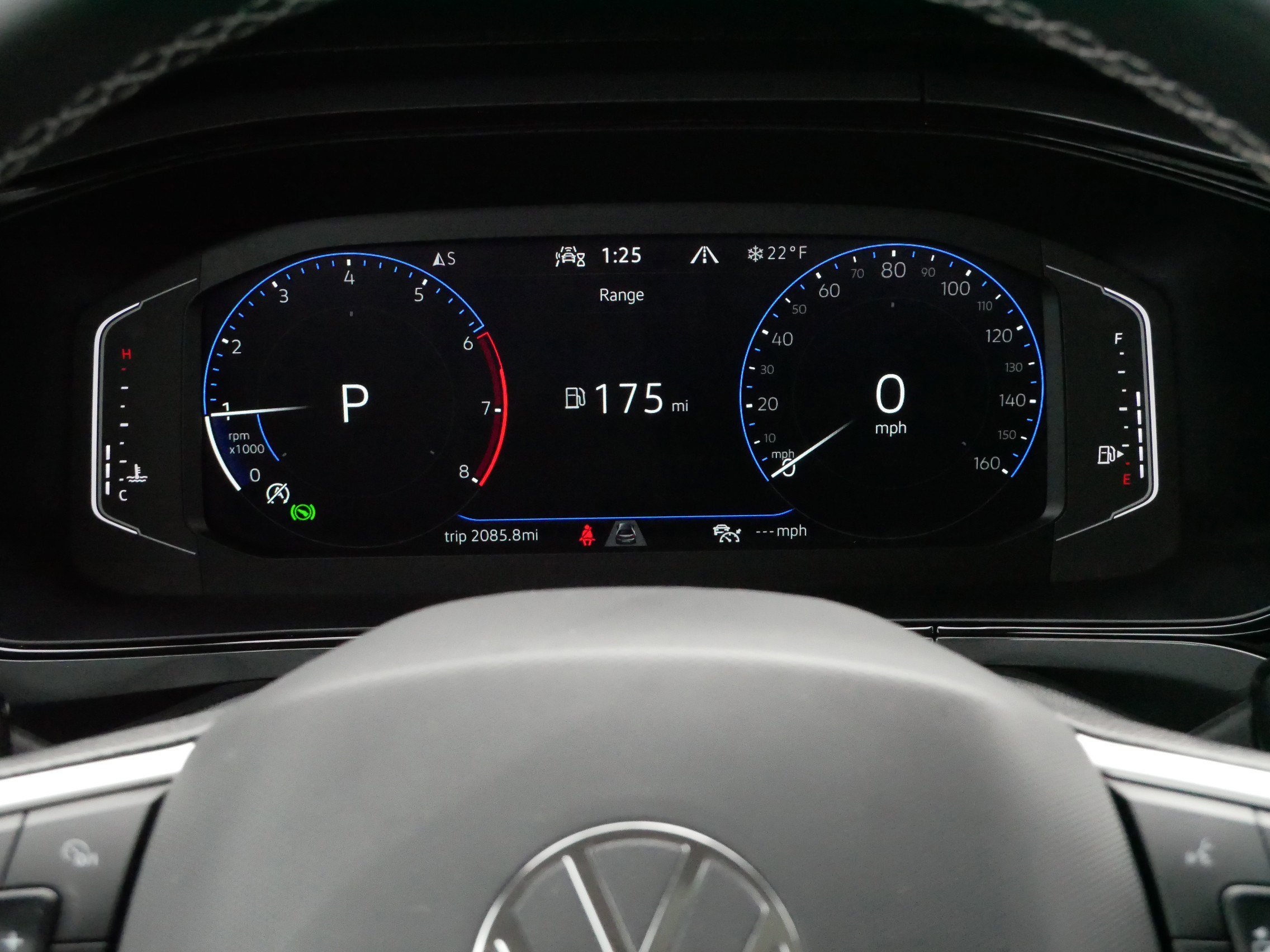 Certified 2022 Volkswagen Taos SEL w/ Panoramic Sunroof Package image 21