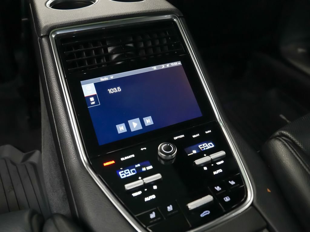 Certified 2022 Porsche Panamera 4 Executive AWD/4WD image 22