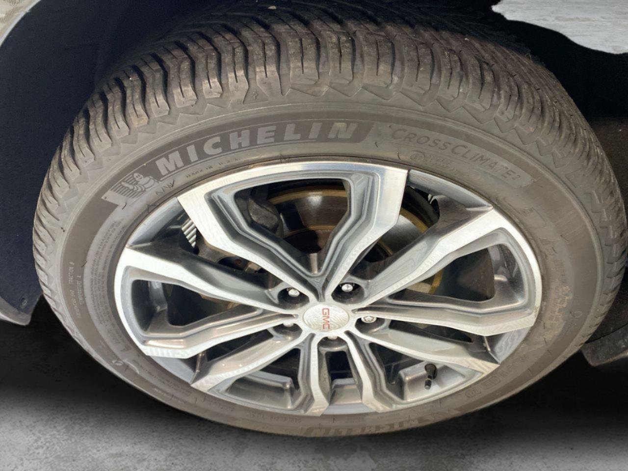 Used 2018 GMC Terrain Denali w/ Driver Alert Package II FWD image 8