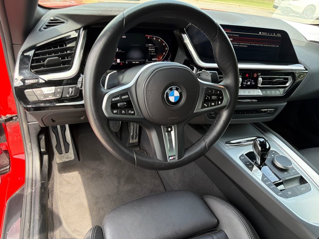 Used 2024 BMW Z4 M40i w/ Premium Package image 25