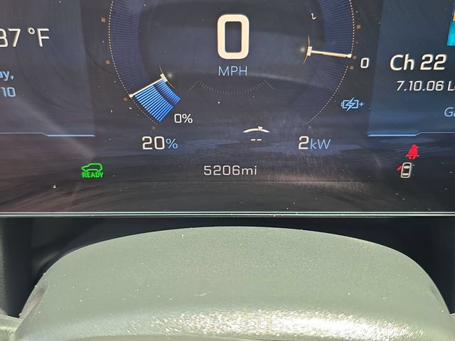 Certified 2025 Chevrolet Equinox EV RS FWD image 30