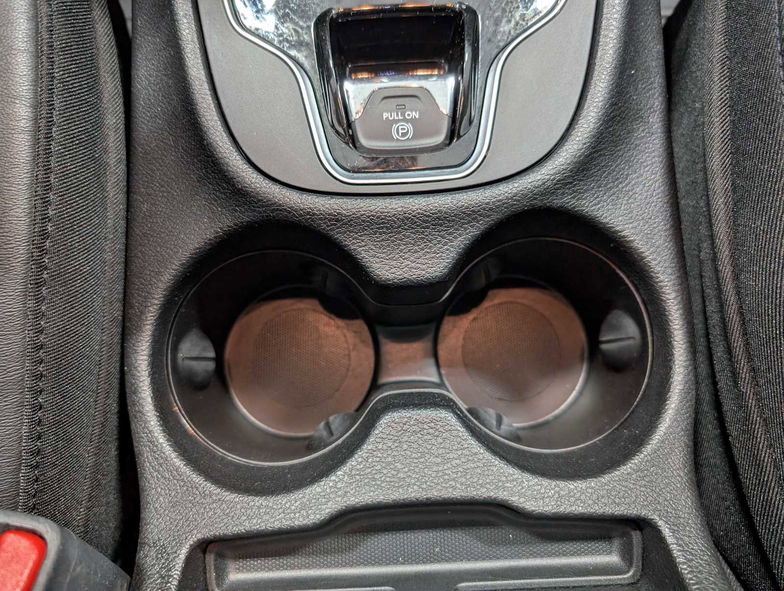 Used 2020 Jeep Cherokee Limited image 28