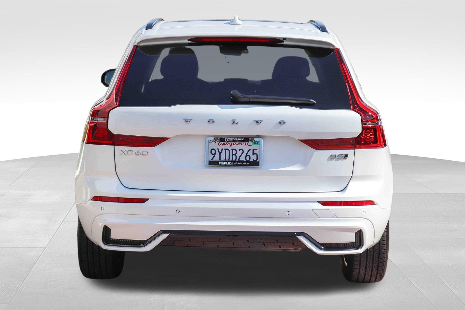 Certified 2026 Volvo XC60 B5 Core AWD/4WD image 6
