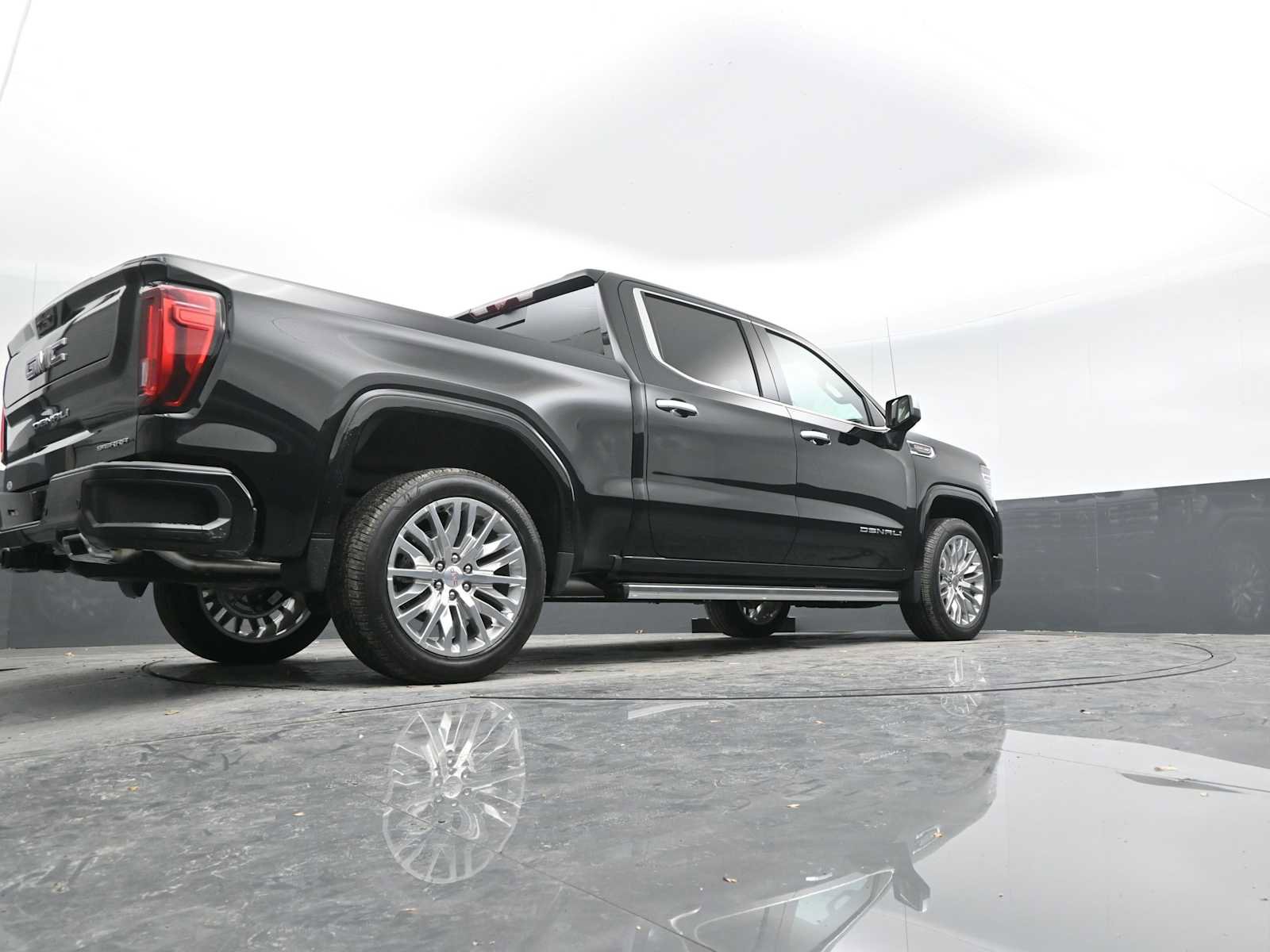 New 2024 GMC Sierra 1500 Denali w/ Technology Package image 47
