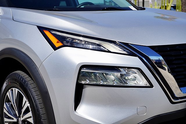 Used 2023 Nissan Rogue SV FWD image 11