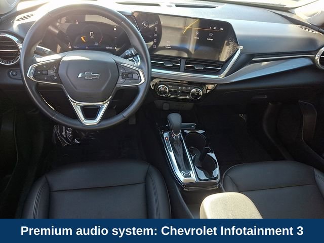 Used 2024 Chevrolet Trax ACTIV w/ Driver Confidence Package image 3