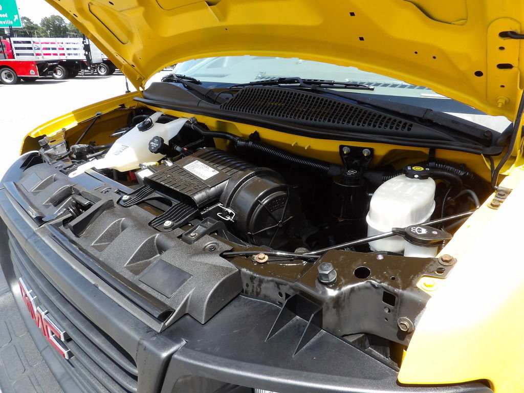 Used 2017 GMC Savana 3500 Extended RWD image 30