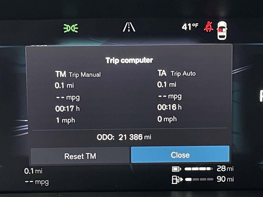 Used 2024 Volvo XC60 T8 Ultimate w/ Climate Package image 15