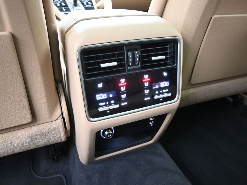 Used 2022 Porsche Cayenne E-Hybrid Coupe image 19