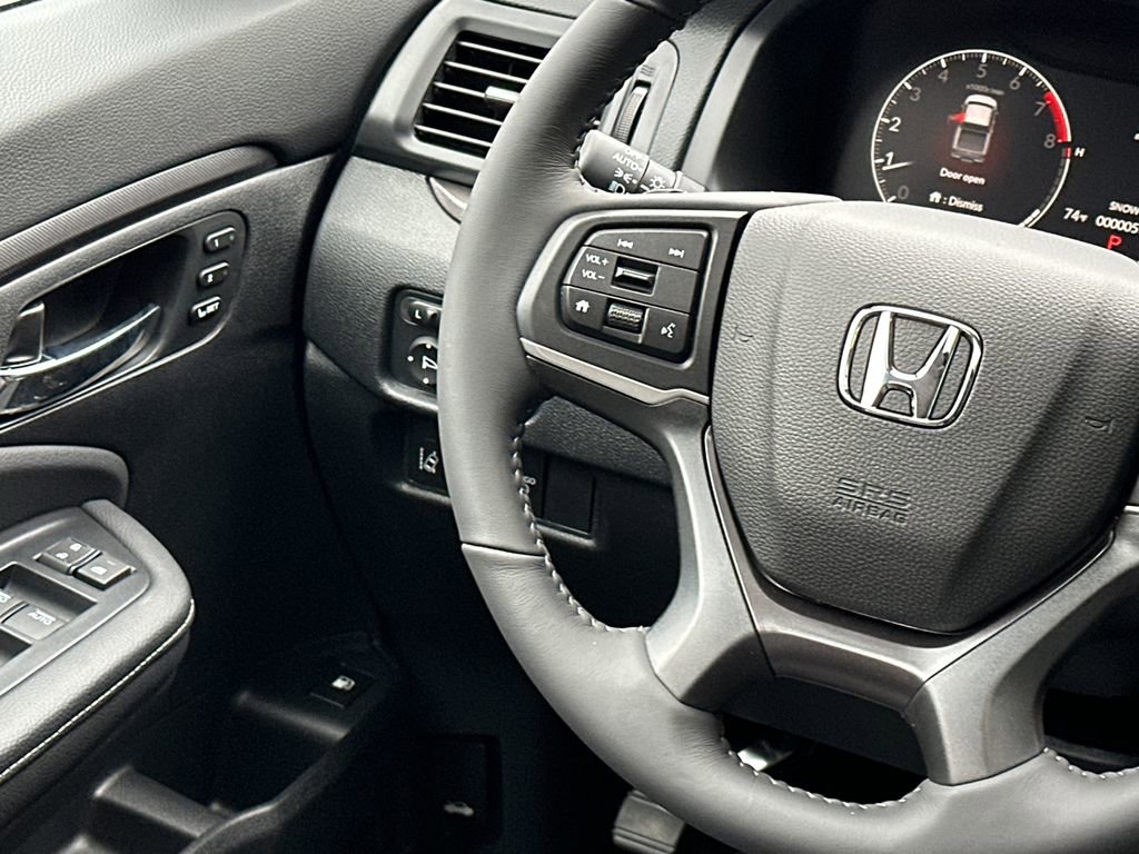 Used 2025 Honda Ridgeline RTL image 18