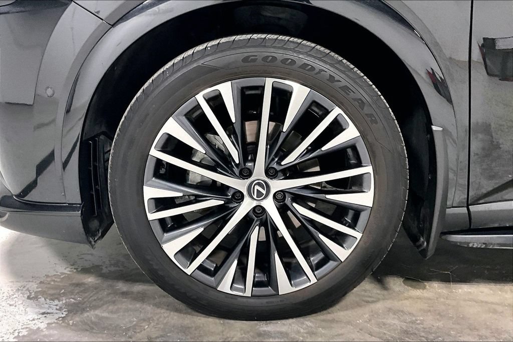 Used 2024 Lexus RX 350 Premium Plus w/ Convenience Package FWD image 10