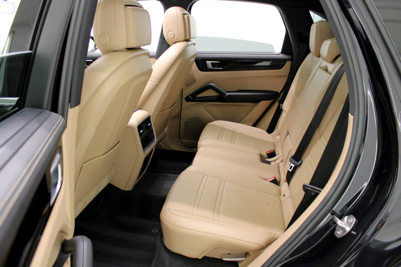 Used 2019 Porsche Cayenne image 39