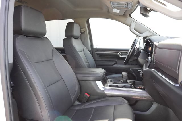 Used 2023 Chevrolet Silverado 1500 LTZ AWD/4WD image 19