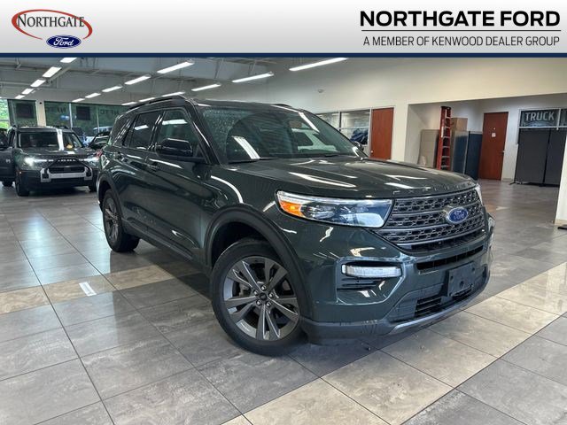 Used 2023 Ford Explorer XLT w/ Equipment Group 202A AWD/4WD image 1