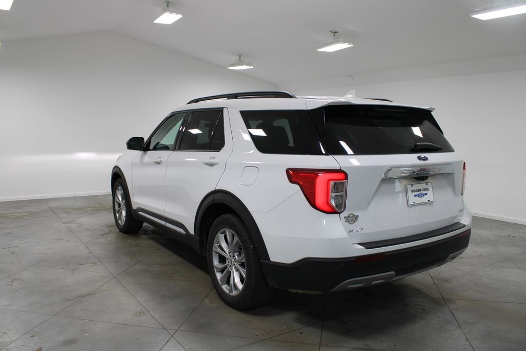 Used 2020 Ford Explorer XLT w/ Equipment Group 202A image 7