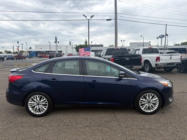 Used 2017 Ford Focus Titanium FWD image 4