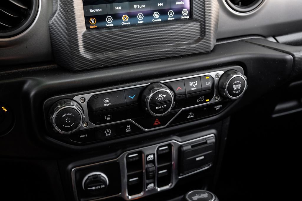 Used 2022 Jeep Wrangler Unlimited Sport image 33