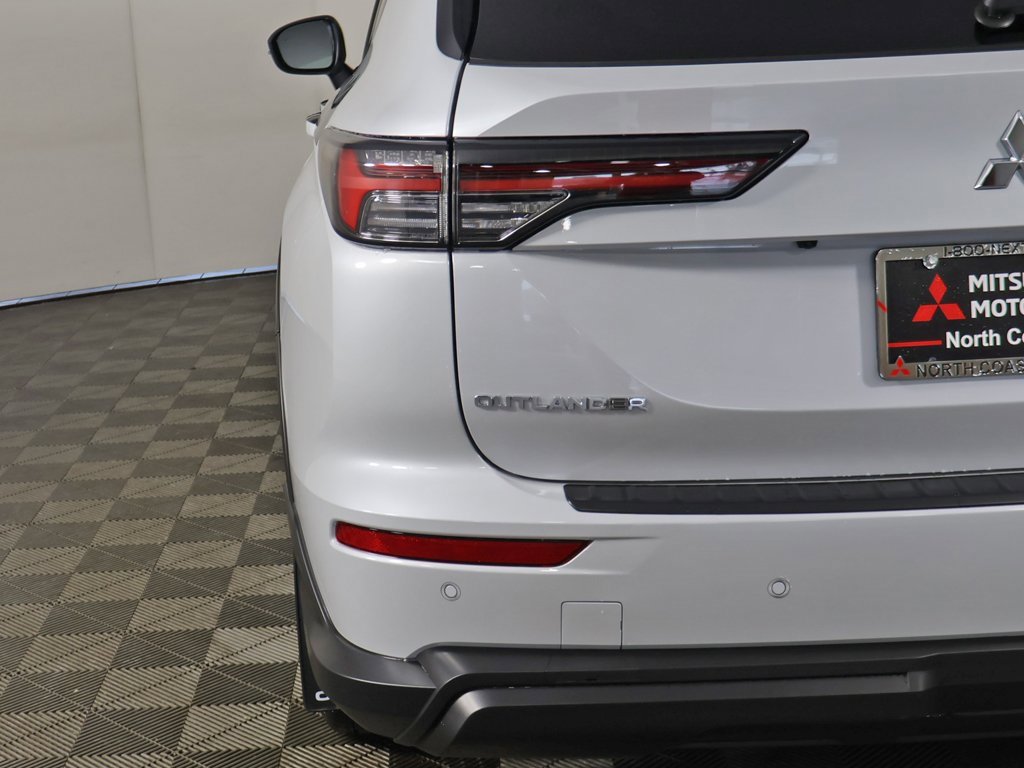 New 2026 Mitsubishi Outlander Trail Edition image 18