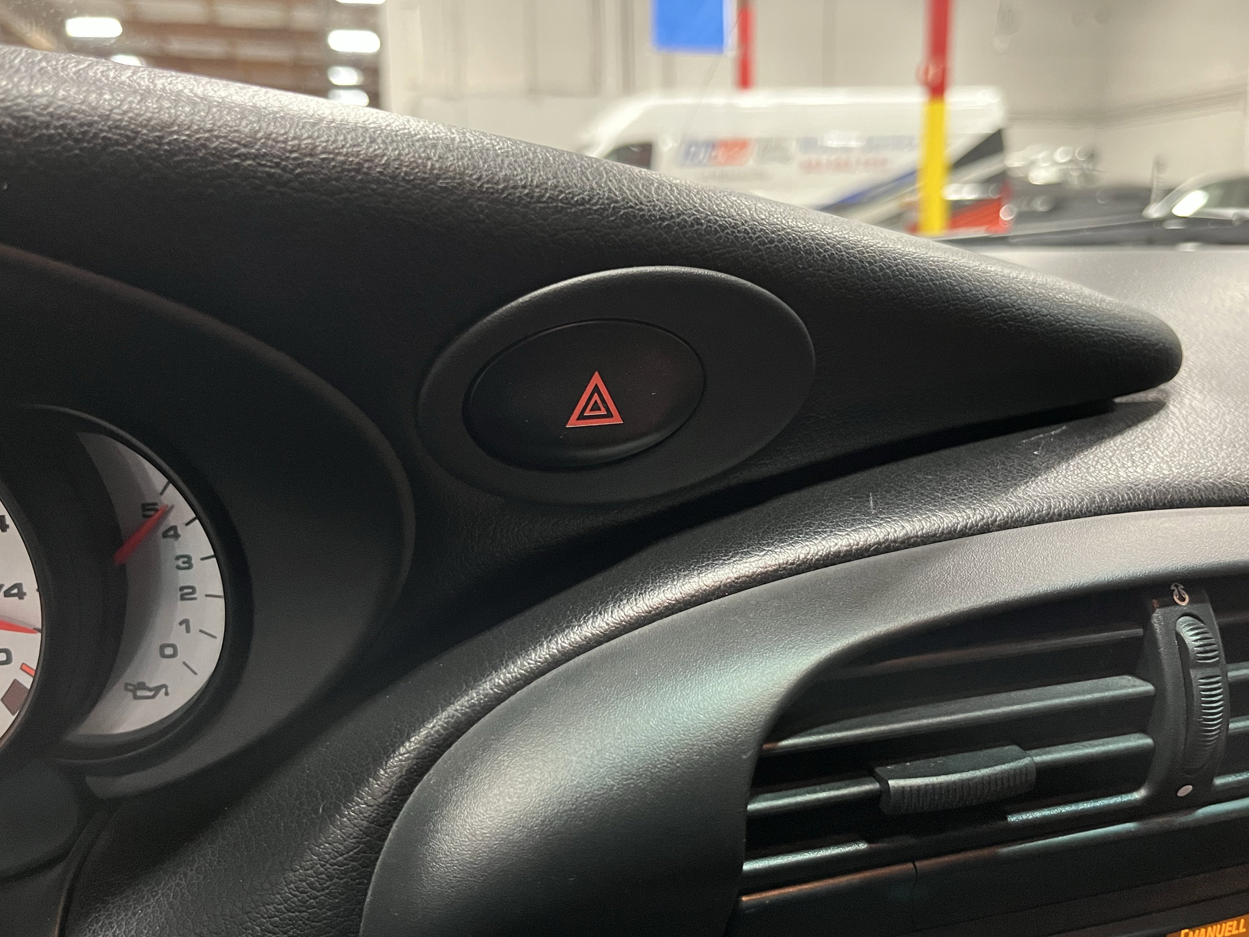 Used 2003 Porsche 911 Carrera image 23