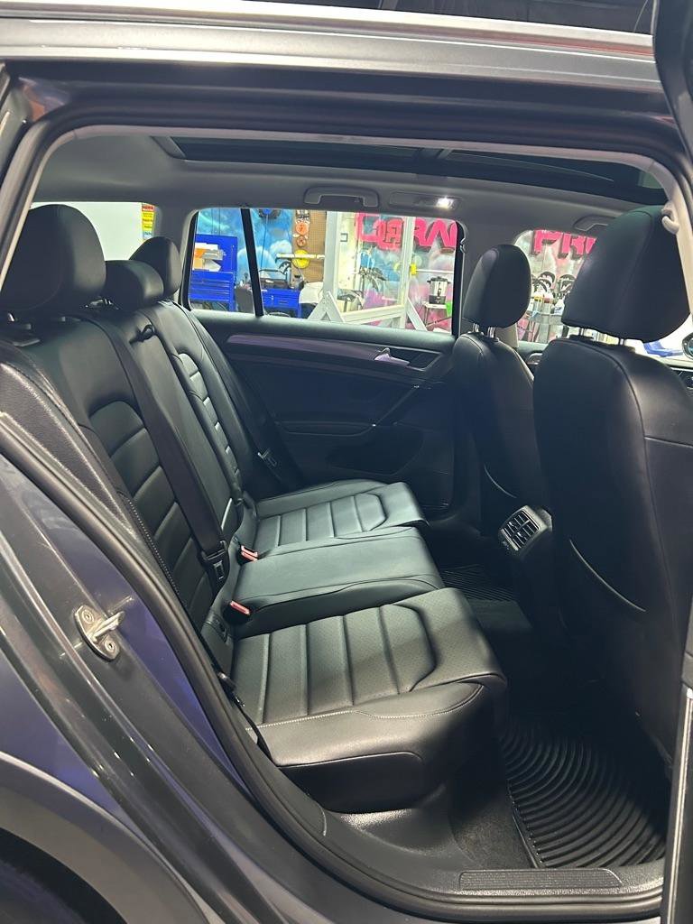 Used 2018 Volkswagen Golf Alltrack SEL image 14