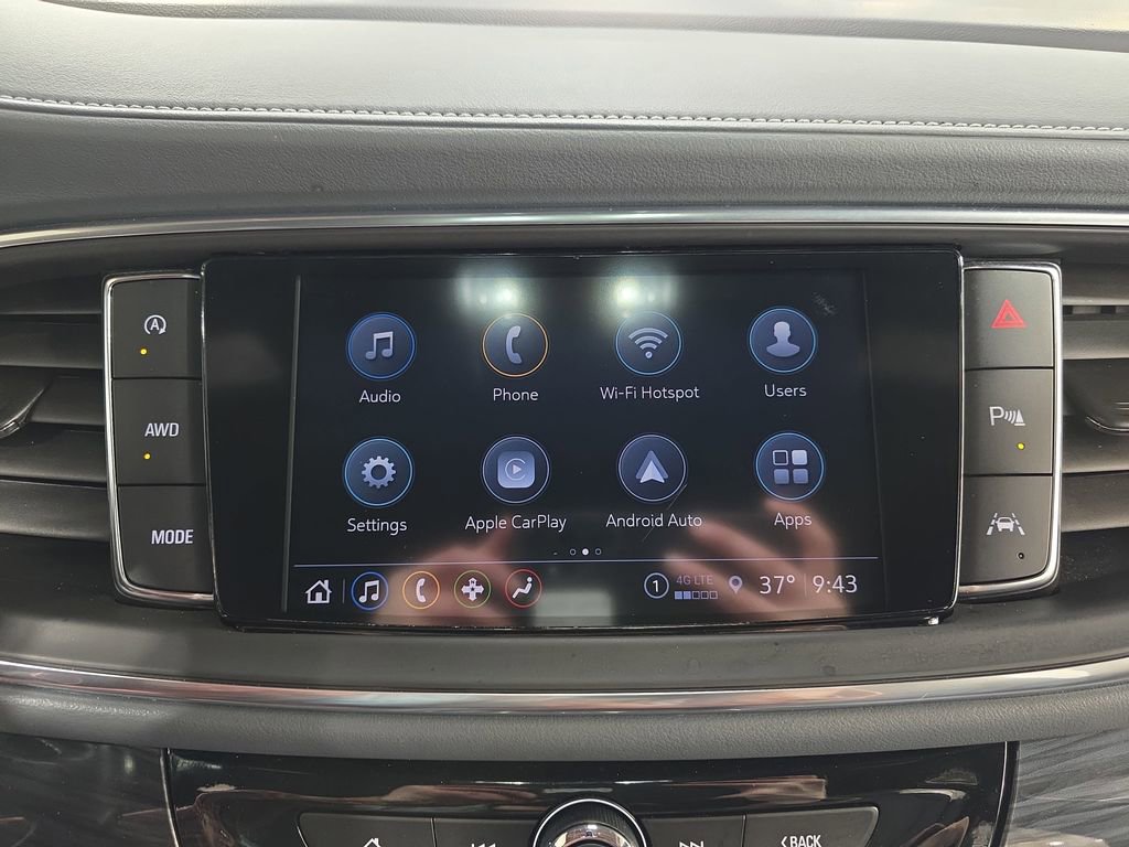 Used 2024 Buick Enclave Essence w/ Technology Package image 24