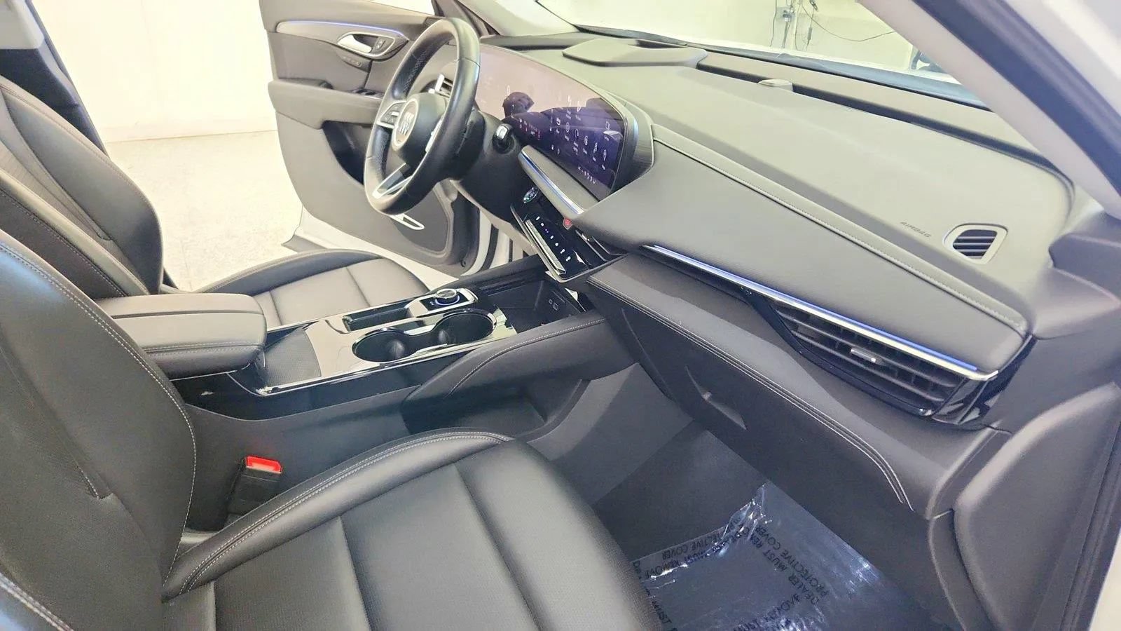 Used 2024 Buick Envision Preferred AWD/4WD image 30