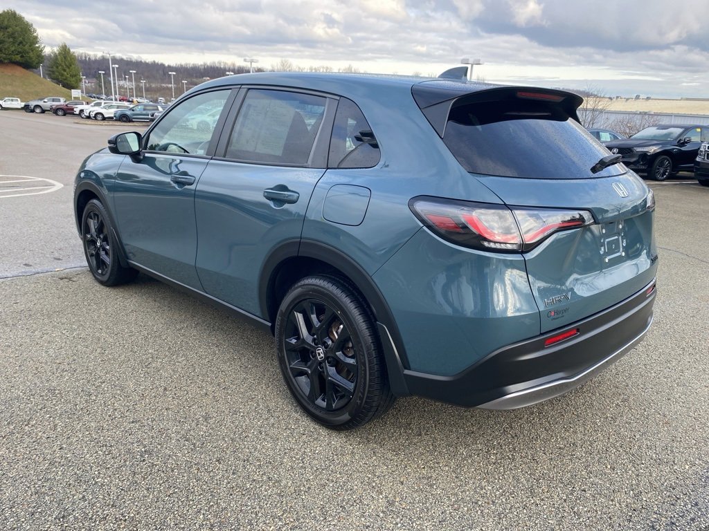 Used 2023 Honda HR-V Sport image 5