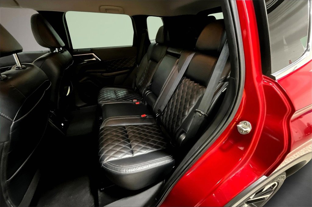 Used 2022 Mitsubishi Outlander SEL image 22