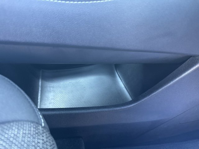 Used 2025 Chevrolet Traverse LT image 11