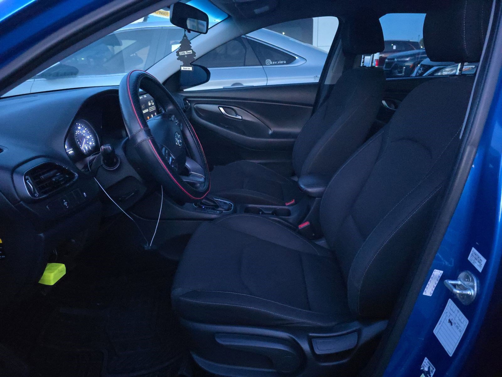 Used 2018 Hyundai Elantra GT FWD image 8