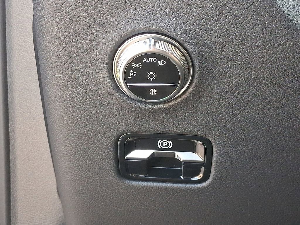 New 2026 Mercedes-Benz GLC 300 4MATIC image 17