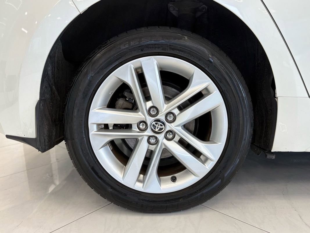 Used 2020 Toyota Corolla SE image 39