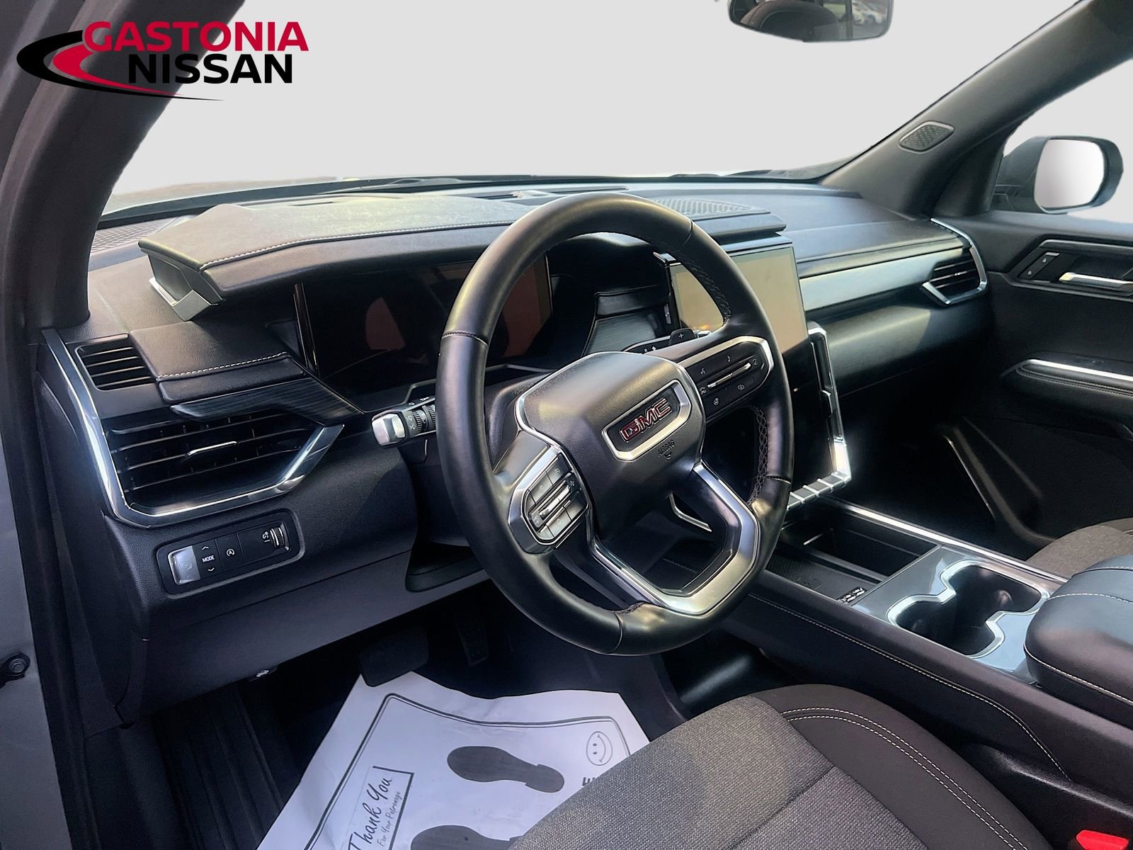 Used 2025 GMC Acadia Elevation image 11