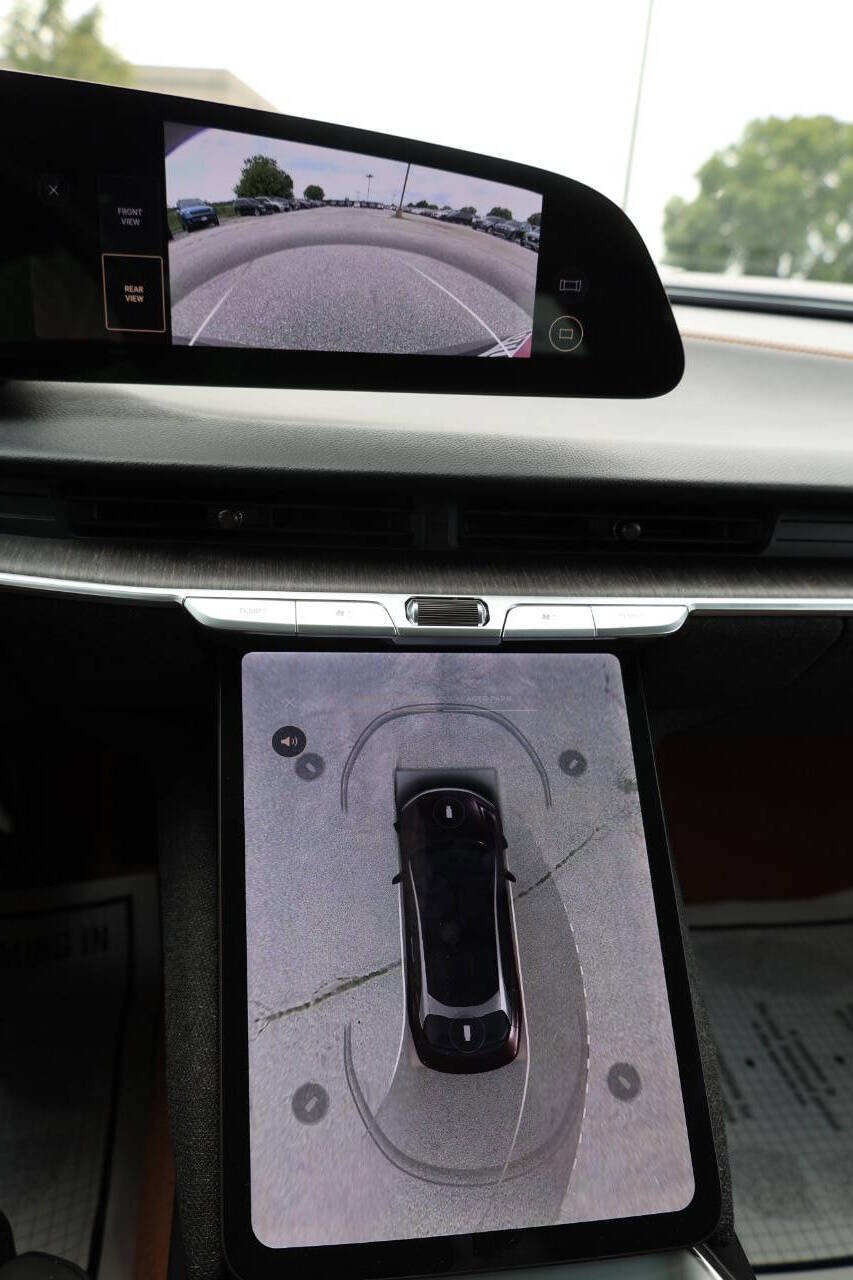 Used 2023 Lucid Air Touring image 22