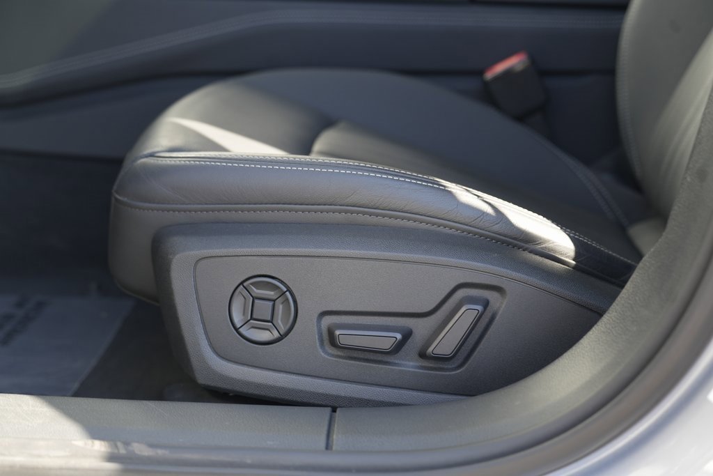 Used 2022 Audi A6 Premium Plus w/ Premium Plus Package image 37