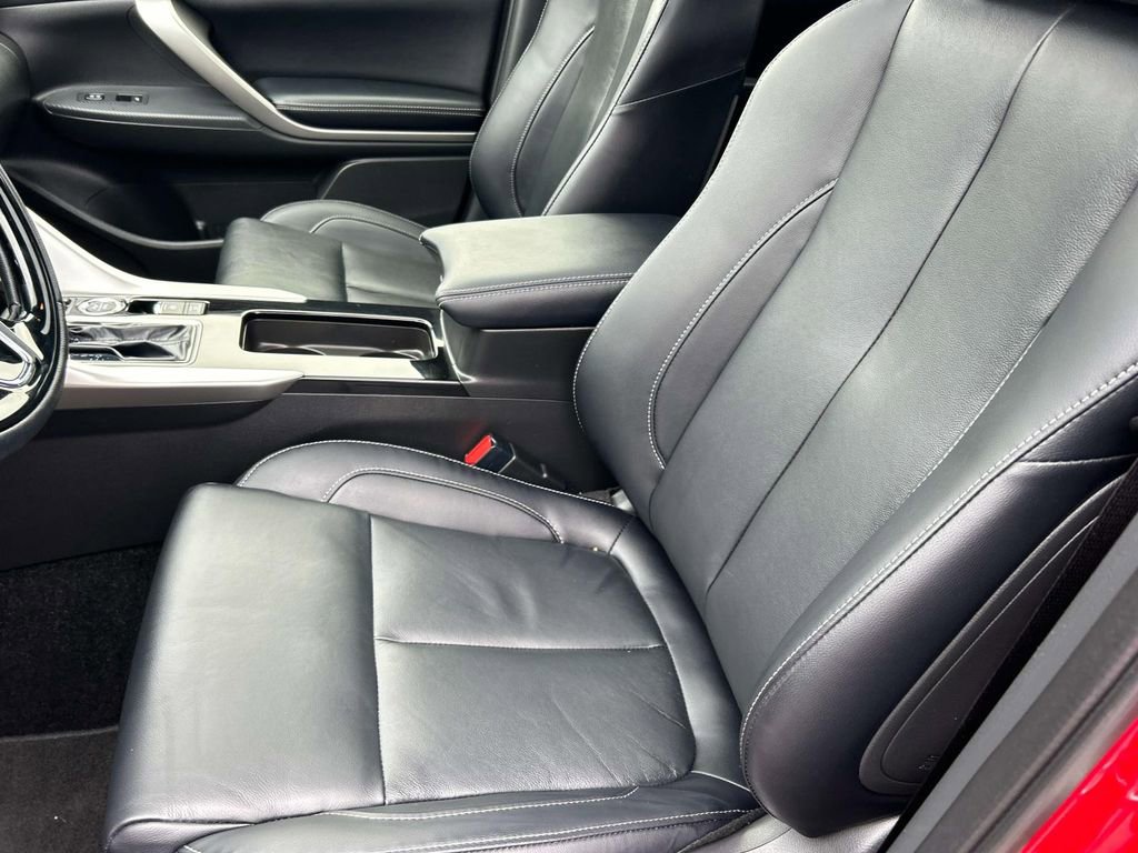 Used 2025 Mitsubishi Eclipse Cross SEL image 25