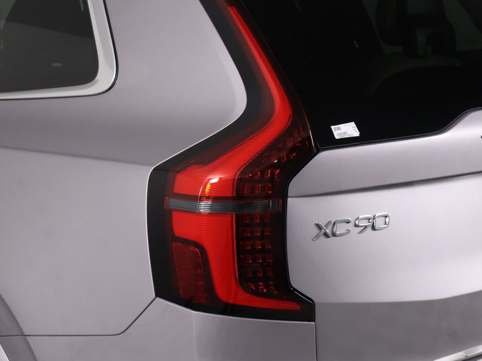 Certified 2026 Volvo XC90 B6 Plus w/ Protection Package Premier AWD/4WD image 18