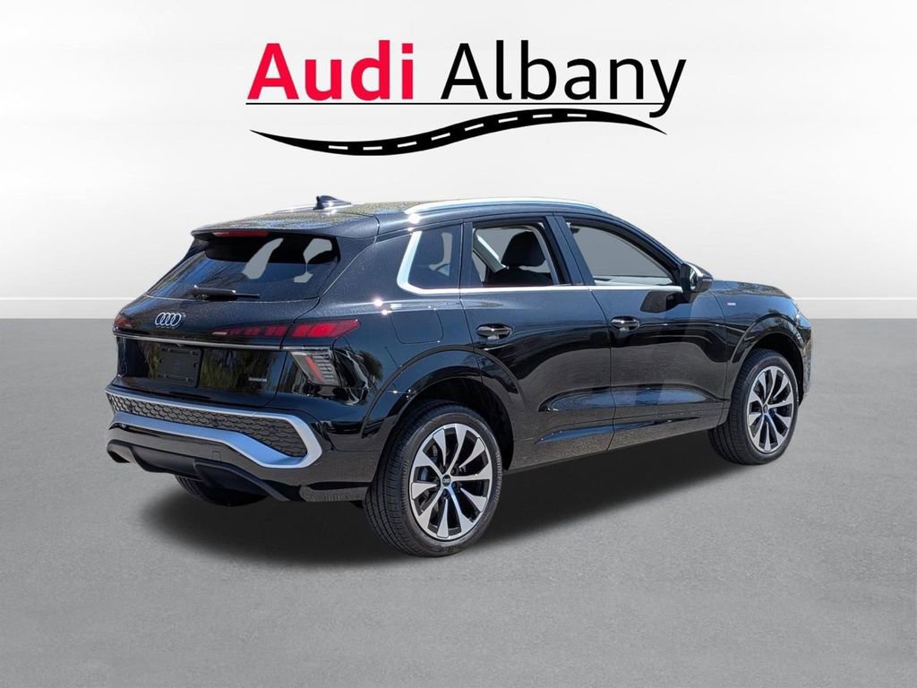 New 2026 Audi Q3 quattro 2.0T AWD/4WD image 4