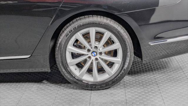 Used 2017 BMW 740i RWD image 37