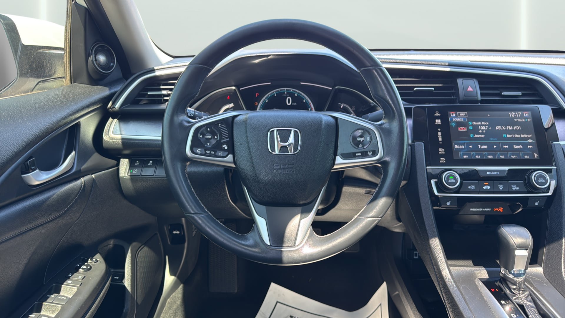 Used 2018 Honda Civic Touring image 16
