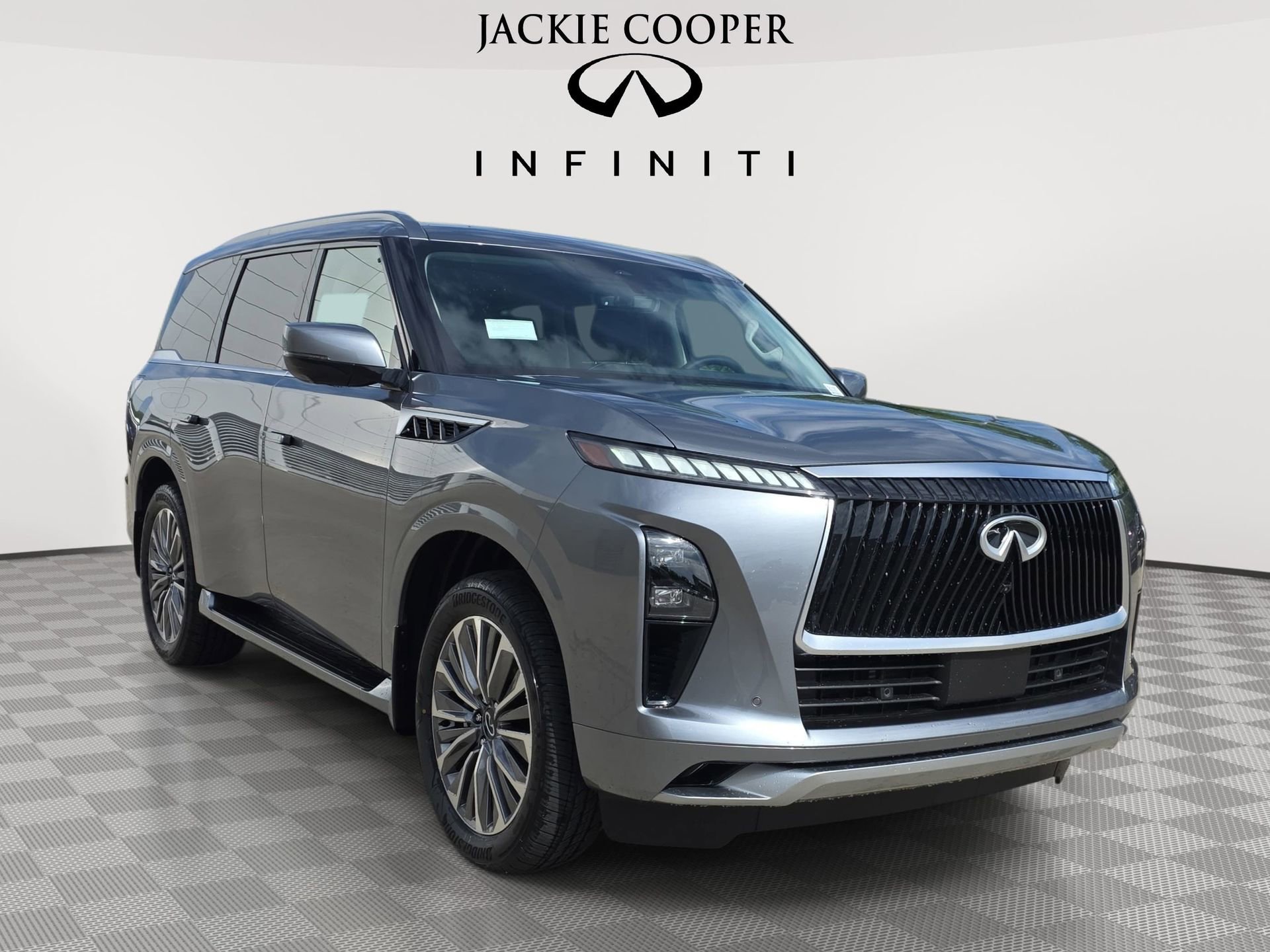 New 2026 INFINITI QX80 Luxe RWD image 3