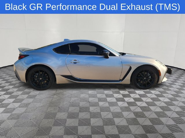 Used 2023 Toyota GR86 Premium w/ ALL Weather Mat Package (TMS) RWD image 4