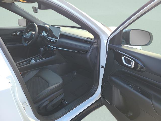 New 2026 Jeep Compass Latitude AWD/4WD image 24