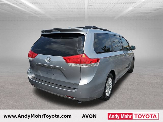 Used 2013 Toyota Sienna XLE w/ Premium Pkg FWD image 7