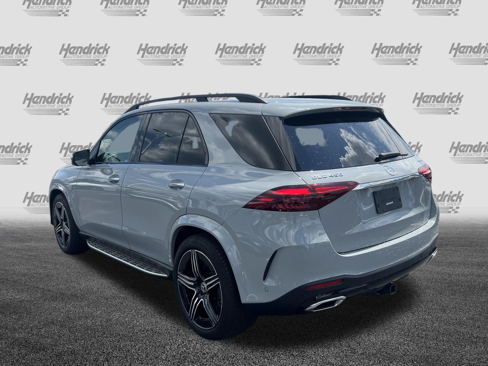 Certified 2024 Mercedes-Benz GLE 450 4MATIC w/ AMG Line Exterior image 8