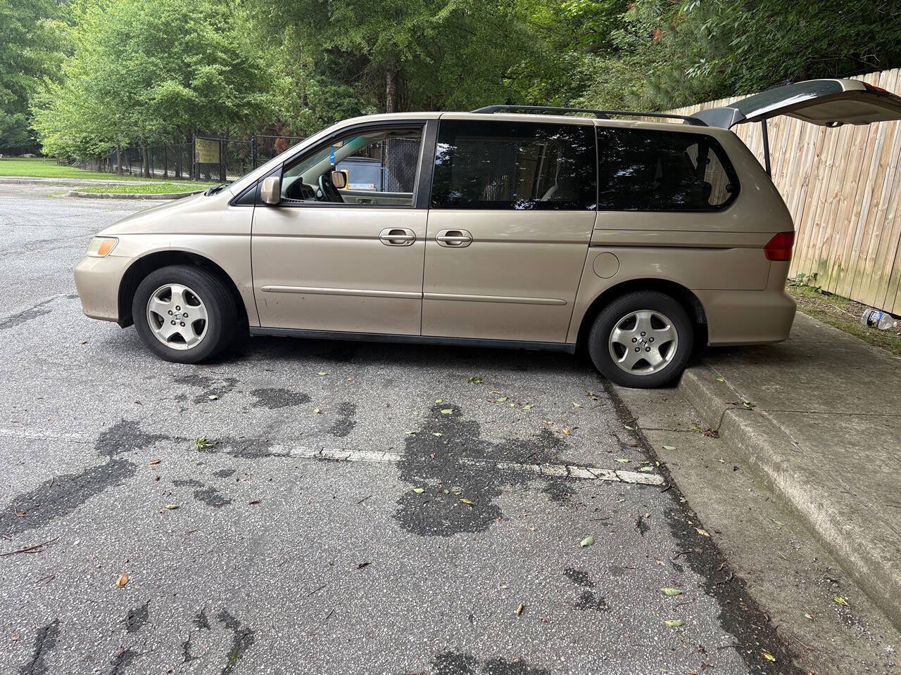 Used 2001 Honda Odyssey EX image 2