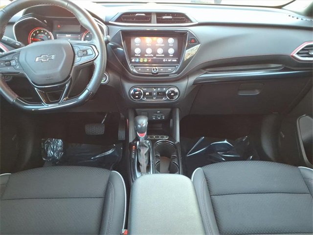 Used 2023 Chevrolet TrailBlazer RS w/ Sun and Liftgate Package image 10