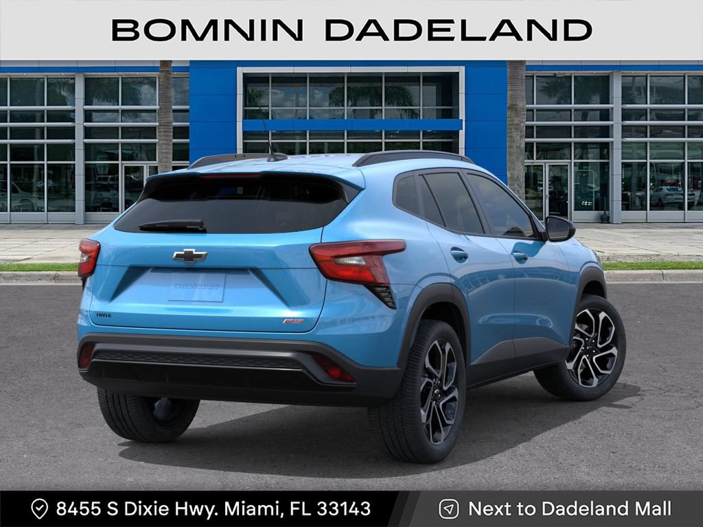 New 2026 Chevrolet Trax RS w/ Sunroof Package FWD image 5